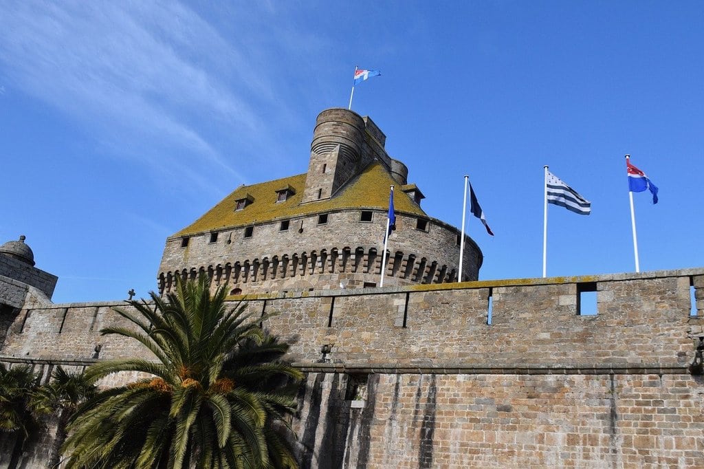 Pourquoi la Bretagne séduit chaque année de plus en plus de voyageurs ?